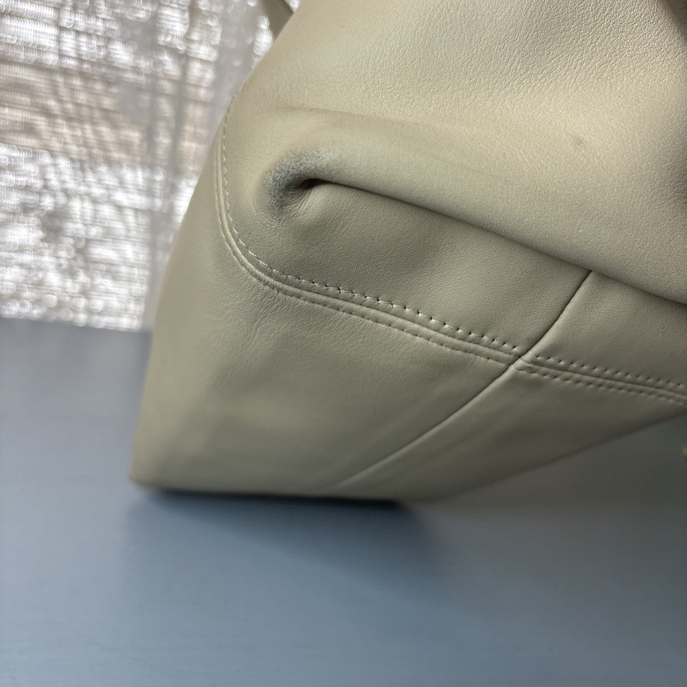 Vintage COACH Bone White Leather, Waverly Tote Bag, Zip, 4133 90s Dominican - Picture 10 of 16